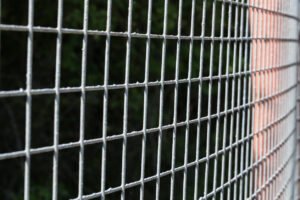 Why Wire Mesh Machine Guards Are Ideal for Safety Screens - The Mesh ...